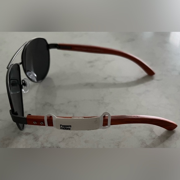 Polarized Aviator Sunglasses - Picture 2 of 5